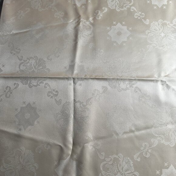 Vintage Cream Satin Damask Tablecloth 70 x 54 Floral Star Pattern - Picture 5 of 15